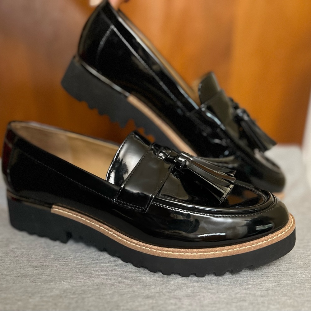 Franco Sarto Black Patent Leather Womens Loafers Like new Size 6.5
